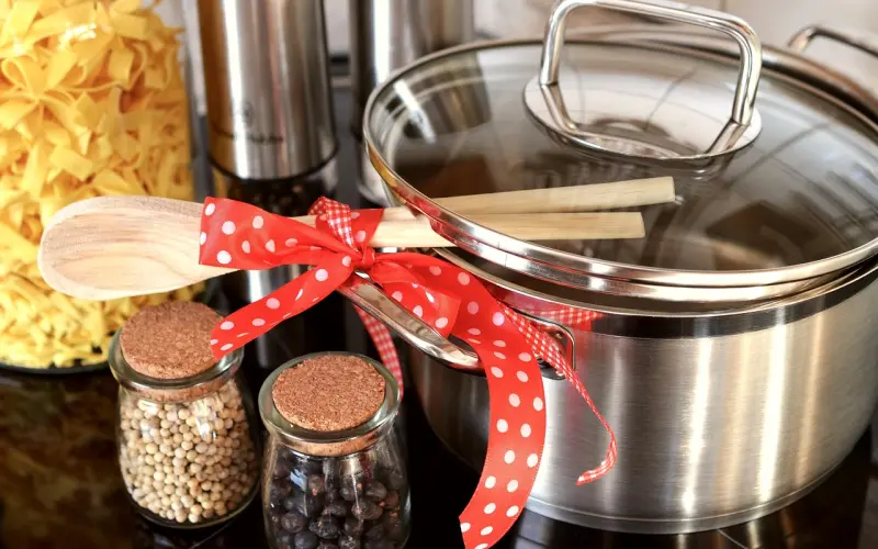 100万借种计划：每个重金求子女人的背后，都藏着一位准备戴绿帽的老公