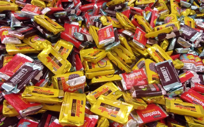 10条男生泡妞时会用到的手段