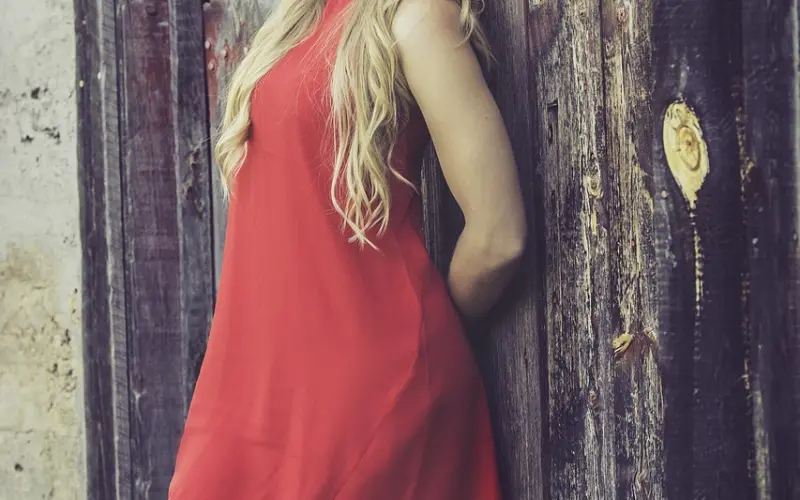 400w整容女VS和剑桥女硕士，你选谁做女票？