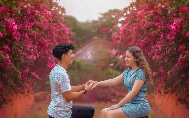 深爱你的男人，会有这四个表现，中三条以上，将幸福一生！