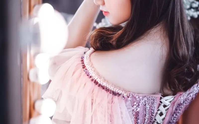 刺痛人心得伤感句子：我爱过一个人，从满心欢喜到绝望