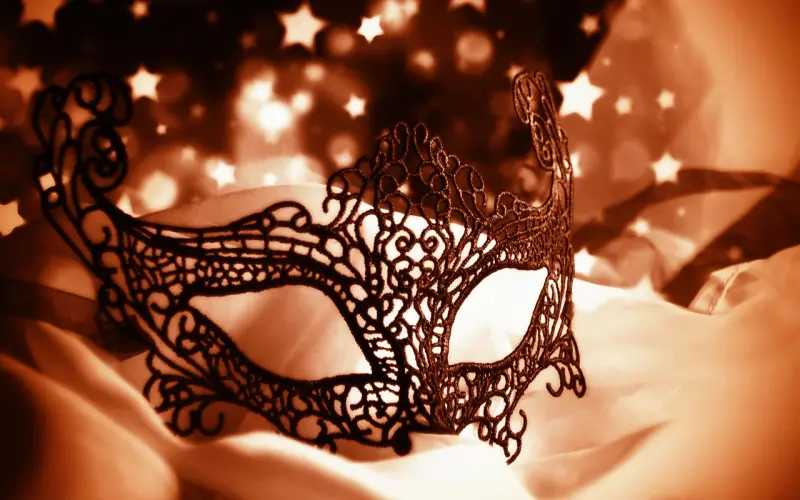 女人对你动了真情，才会忍不住给你这些“暗示”，别不当回事！