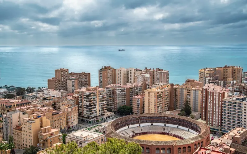 爱上他后我变得很自卑 该怎么相处