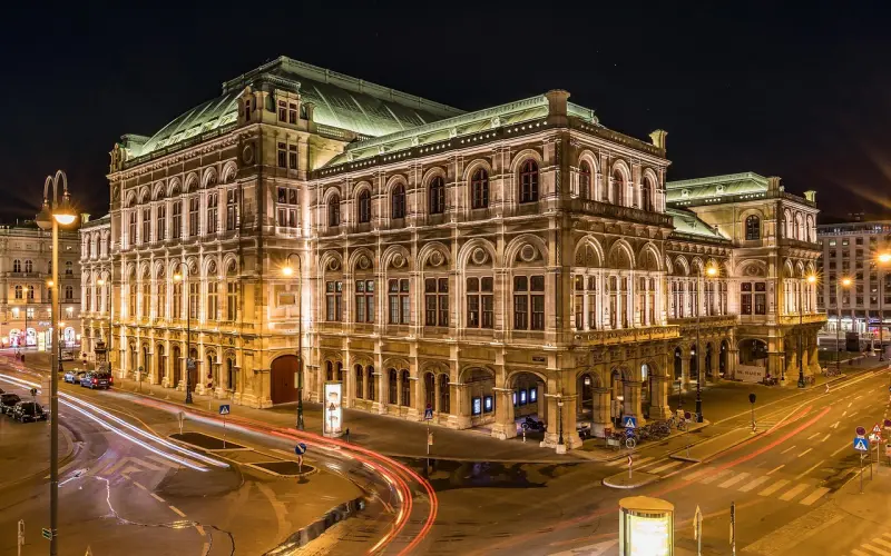 爱上他后我变得很自卑 该怎么相处