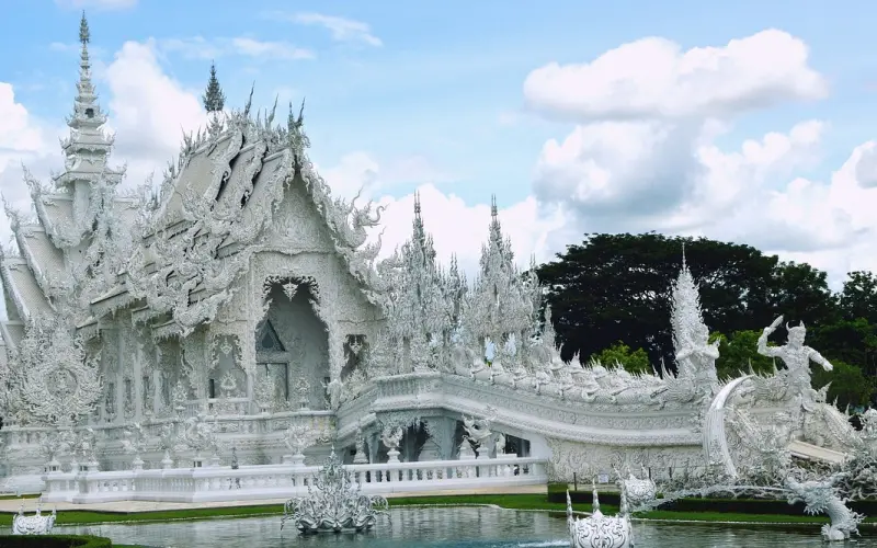 Archan Khun Pan阿赞坤潘与他的小金票Jatukam-Ramathep泽度金