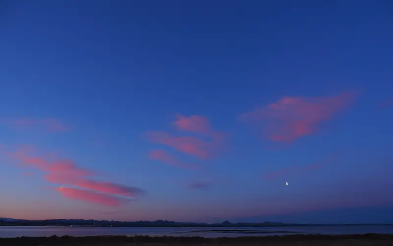 中三条以上的男生会让妹子觉得你不是真心的