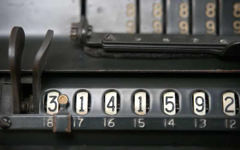 计算出你和另一个人的关系，不准你揍我！