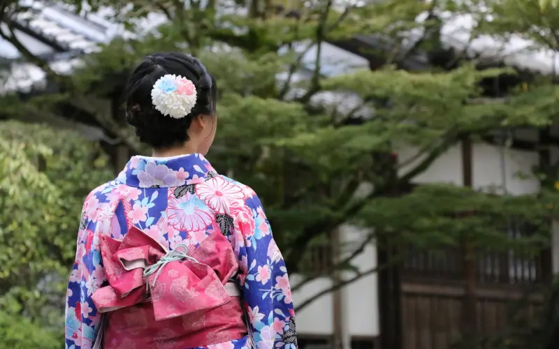 这样跟妹子聊天，着实有些“欠揍”