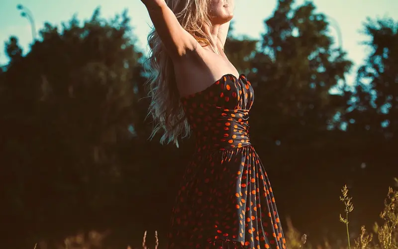 《冷眼观爱2》正式预售！做幸福女人从现在“购”起！