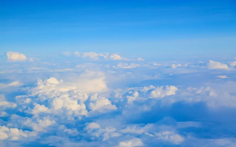 从女生在朋友圈的自称中判读她的年龄！