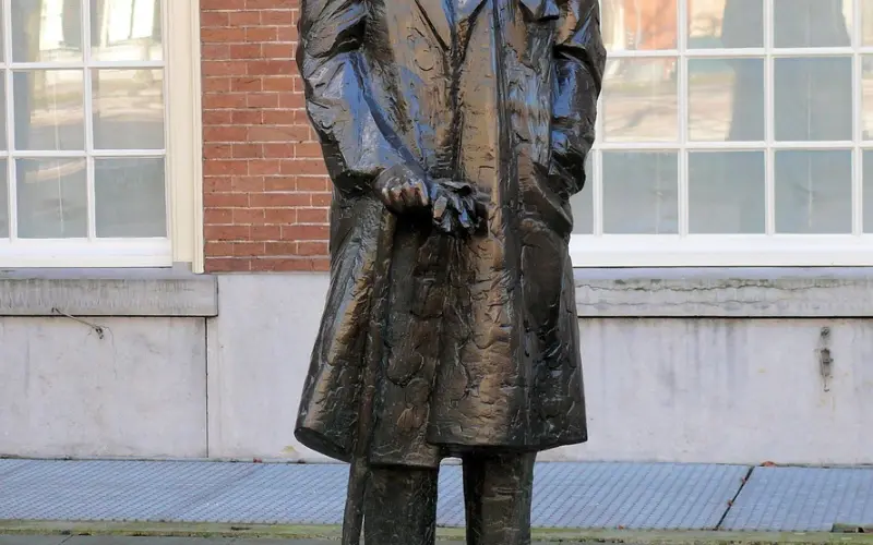 先别忙着联系他，挽回男友你需要知道这件事