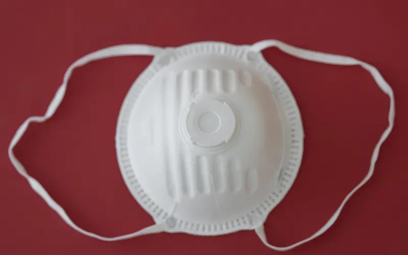 情场“吃喝闪”，这个95后妹子是不是渣女？