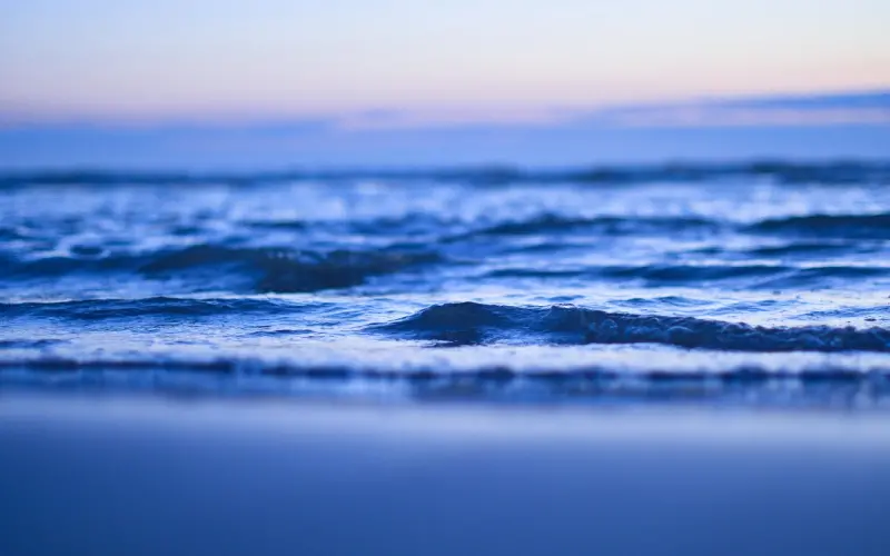 情感咨询案例：女朋友跟异性暧昧，我该怎么办！