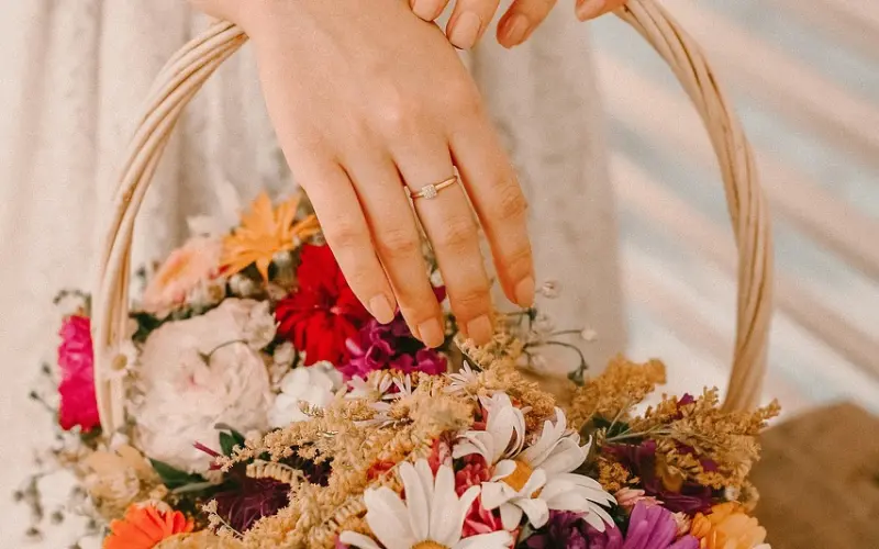 情感咨询：女性如何挽回出轨老公？