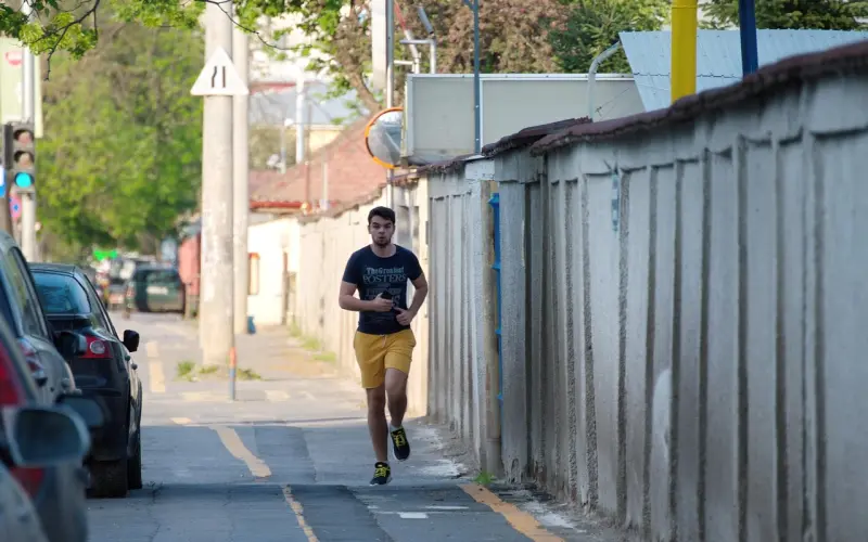 情感咨询：男朋友想去其它城市发展让我辞职跟他走怎么办