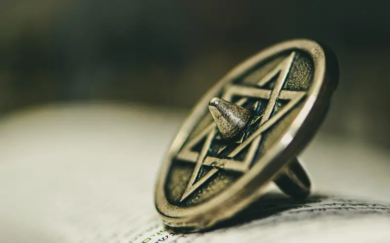 情感导师教你做个聪明女人，如何对待出轨男人