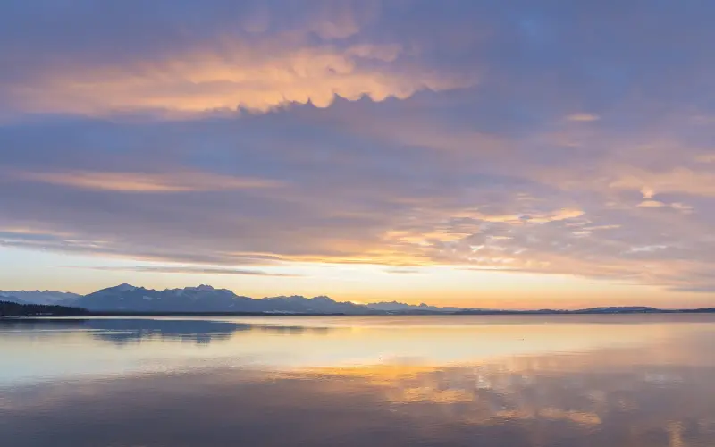 get这些聊天技巧，分分钟让女生倒追你