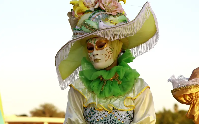 挽回女朋友：挽留女朋友的方法,女朋友要走怎么挽留