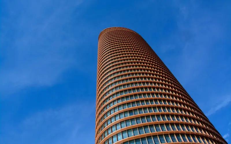 姑娘，这并不是爱情！