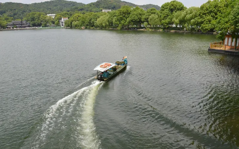 幸福是沿途的风景，不是终点的追寻