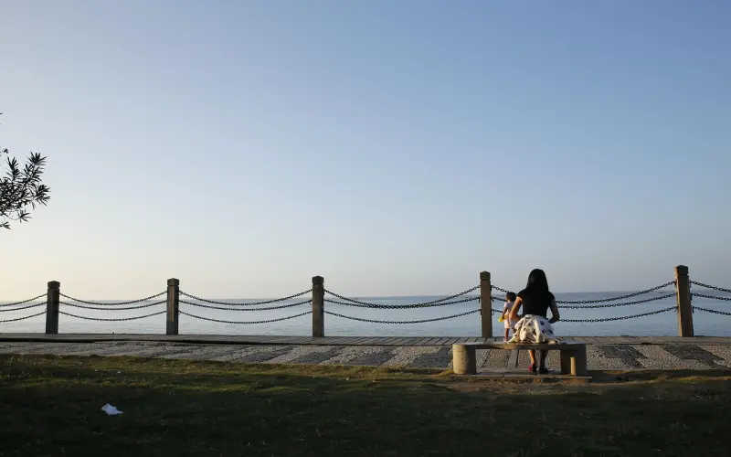 《柔情史》曝光台词海报 母女互怼现场“太真实”