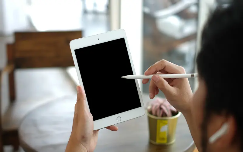 男友被自己作没了怎么挽回？教你5招情感修复方法