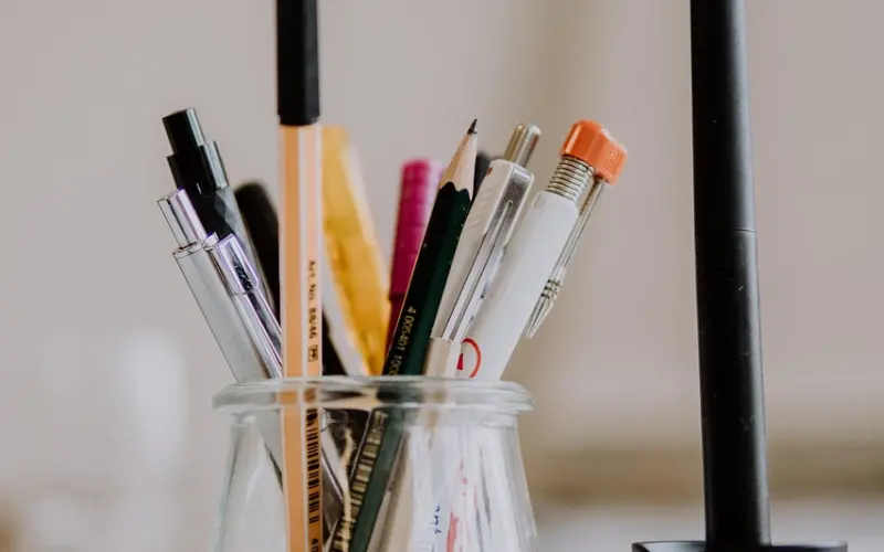 总是让我跪舔的女人，如何让女人跪舔我?