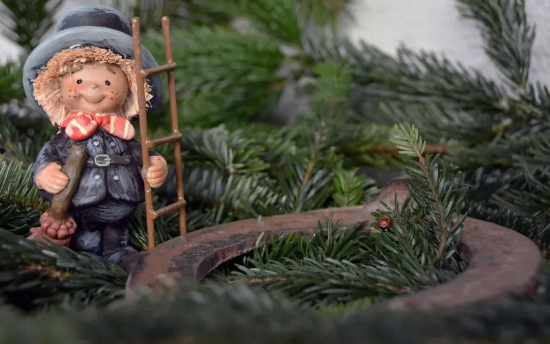 前男友分手两年又联系是什么心态