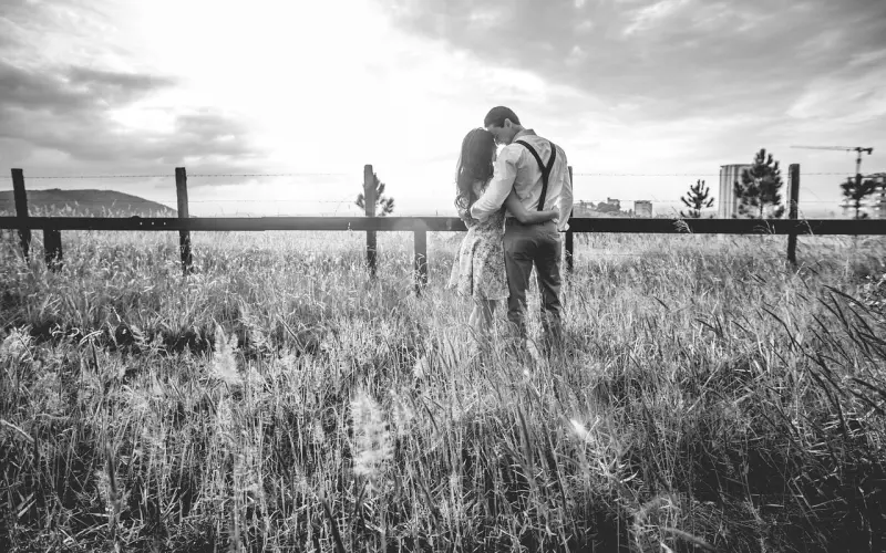 异地恋情侣分手该如何挽回？