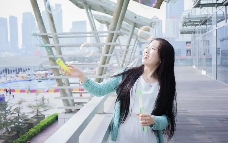 如何避免跟女生“尬聊”？