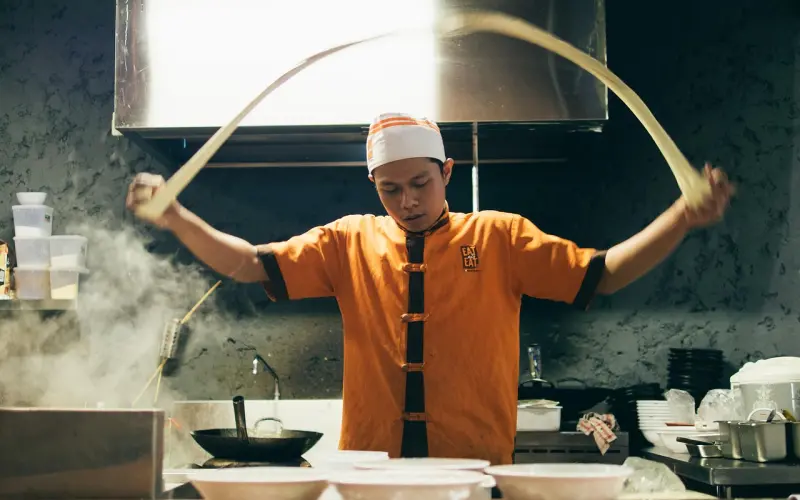 相亲见面怎么跟女生聊天！