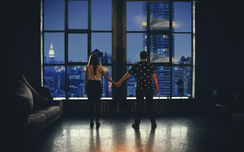 如何与异地恋的女友建立共谋意识？