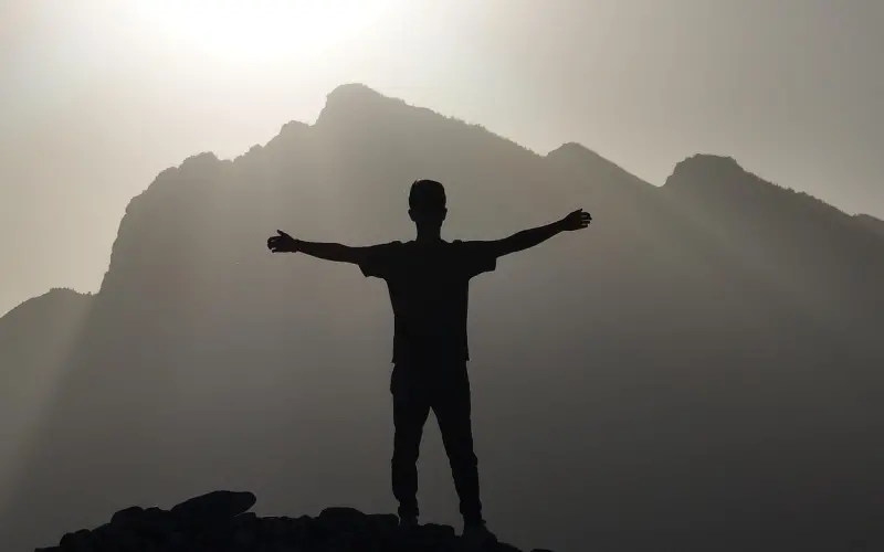 如何让一个男人想正儿八经地睡你？