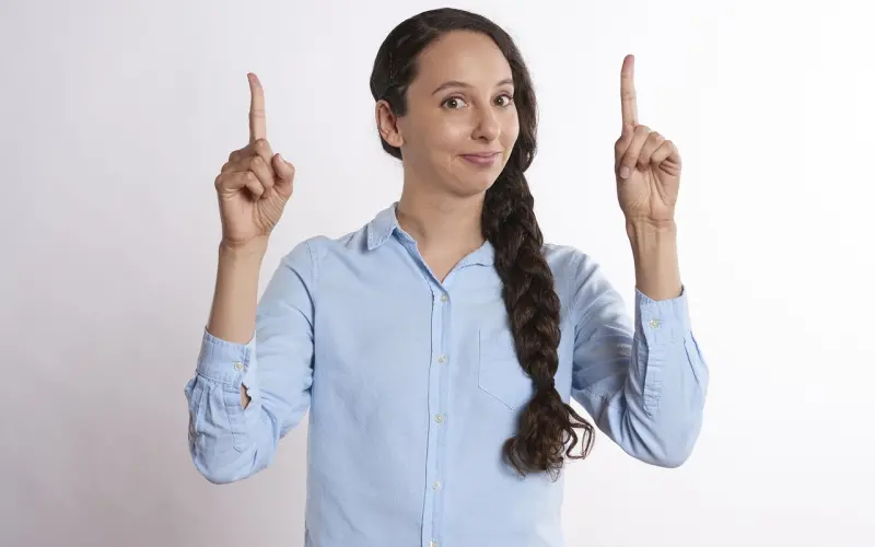 如何在聊天中展现价值，让女生秒回消息？（上）