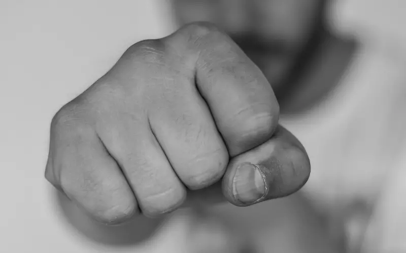 如何挽回男友感情：怎么挽回男友的爱？反省自己，为挽回铺路