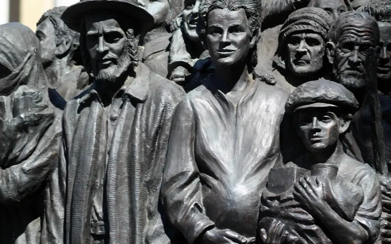 不知道怎么找话题聊天，该如何是好？