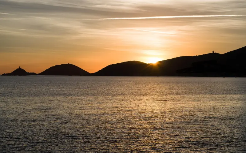 明知道他是渣男，但我还是放不下他……