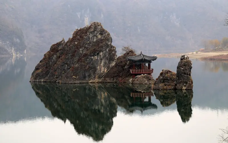 男人对你有这3种行为，这段感情不能当真，他只想跟你暧昧而已