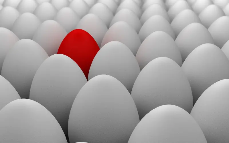 一个女人主动把身上三处“隐私”给你看，说明心里已经偷偷爱上你