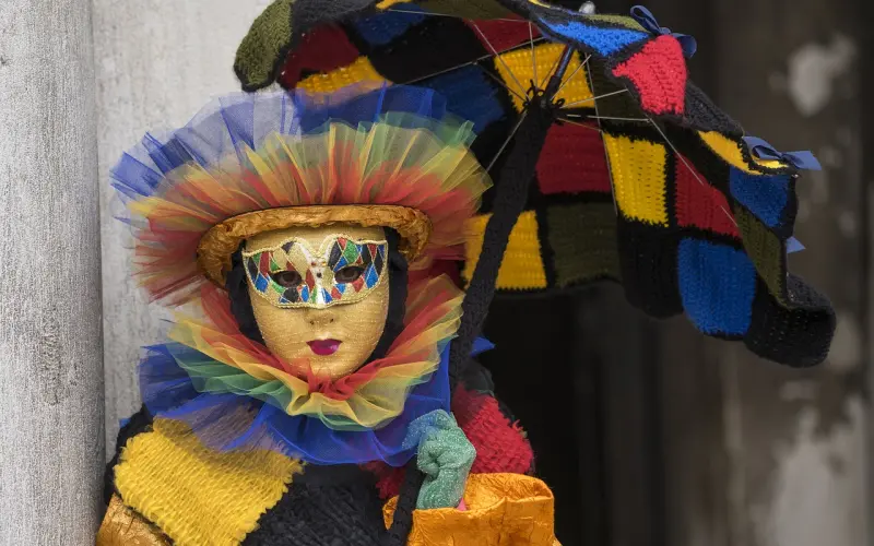 女人想被你“撩”，会主动告诉你四个“秘密”