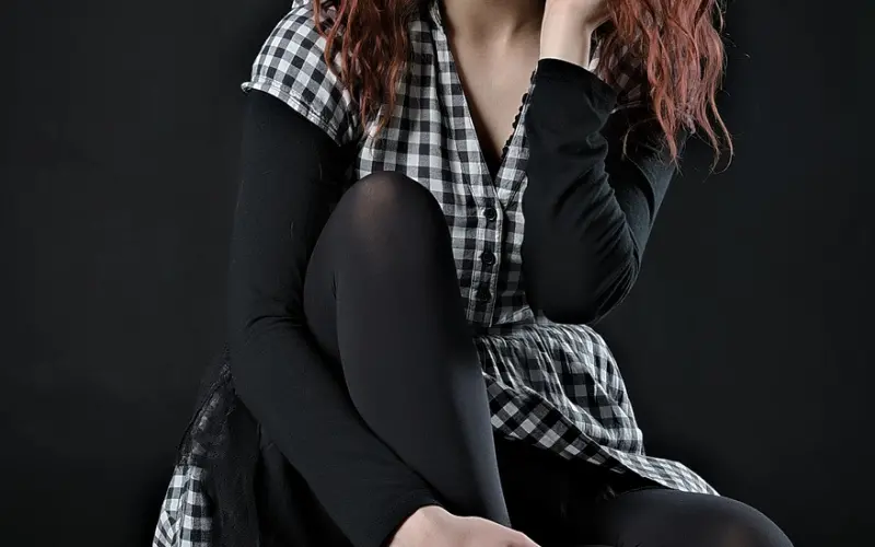 他不满足你的期待，大概是因为不爱