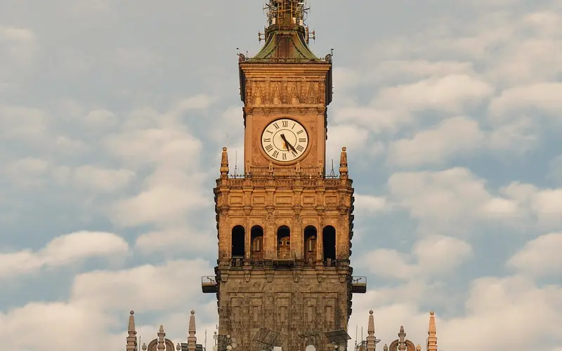 我背着男友喜欢上另一个人，算是出轨吗？