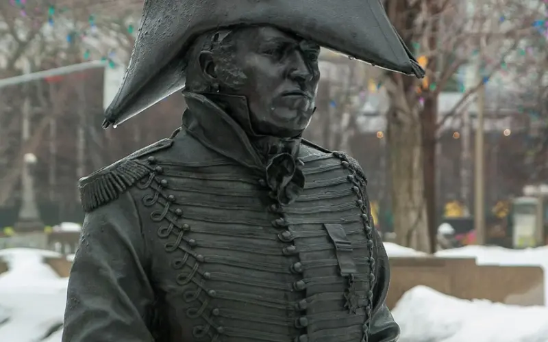 能主动找你聊天的，千万记得回复！毕竟大家很忙！