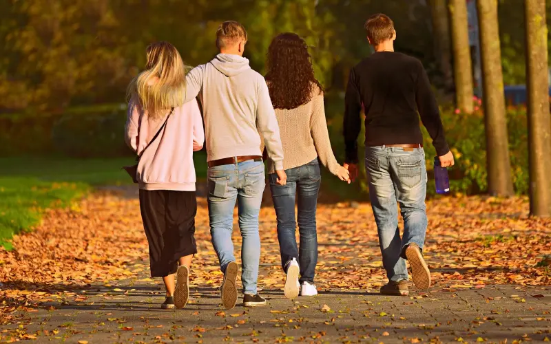 据说朋友圈里的这种人会没有朋友的...