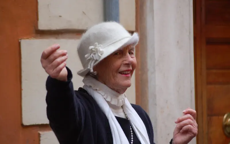 江苏卫视《我们相爱吧》第三季素人招募啦！