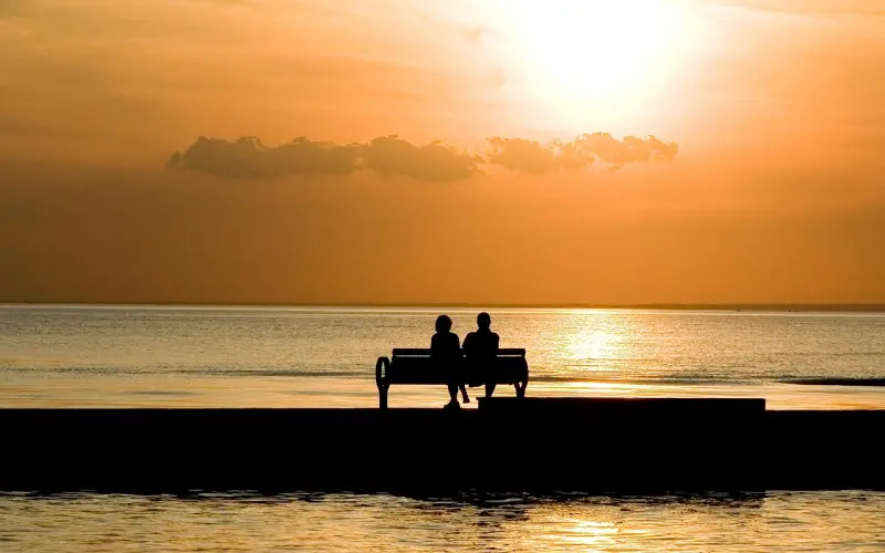 【感爱情感教育】爱情挽回策划之怎样挽回异地恋前男友