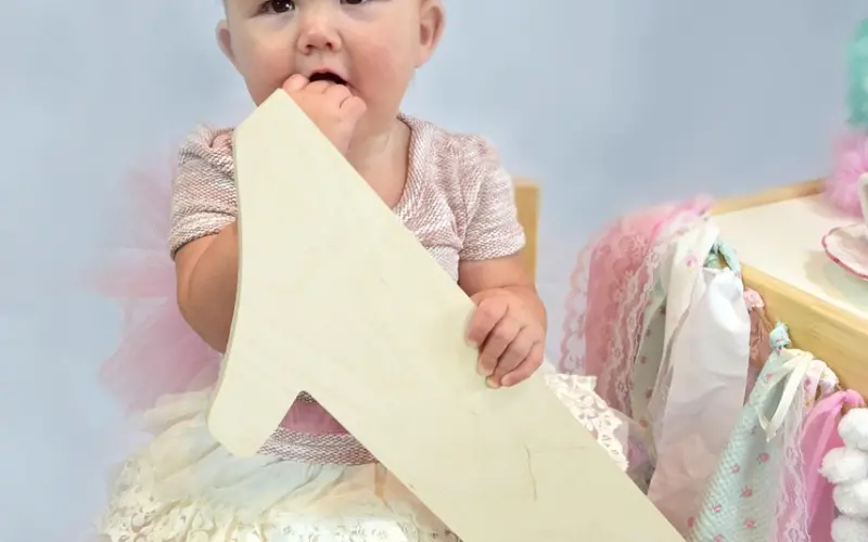 很多年后，我一回头，你还在…