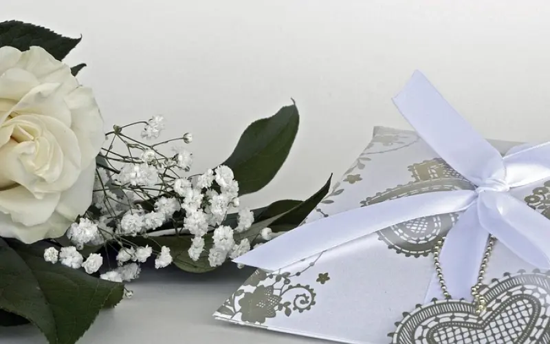 结婚还是恋爱？你会怎么选择