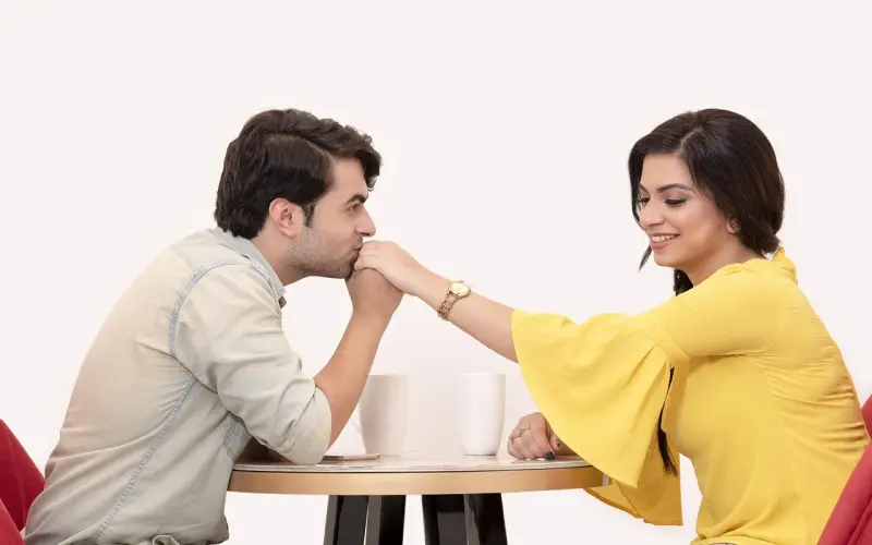 朋友圈、约会、聊天，三个情境让你成为高情商男人