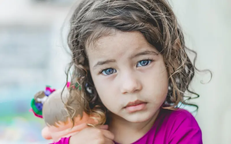 女友说我太幼稚了，总是和她吵架要分手，该怎么挽回她的心